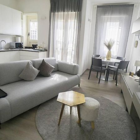 Splendido Dpto Con 2 Letti E 2 Bagni Ad Asti Italy Apartment Bagian luar foto